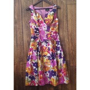 Adriana Papell size 4 floral purple multi dress